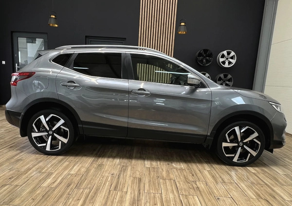 Nissan Qashqai cena 73900 przebieg: 106000, rok produkcji 2018 z Woźniki małe 742